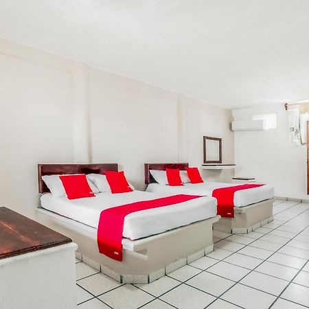 Oyo Hotel Jaguar Cancún Eksteriør bilde
